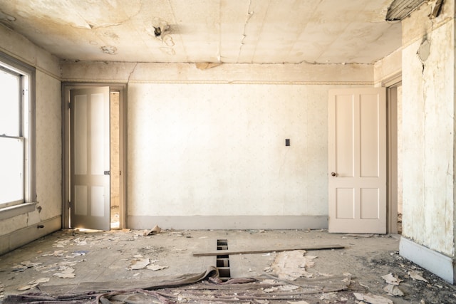 How Compassion Builders’ Whole-House Renovation Services in Des Moines Create Stunning, Modern Living Spaces Without the Need to Move